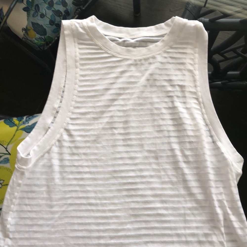 Lululemon Uncovered Muscle Tank, size 6